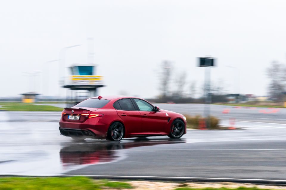 Škola driftu Hradec Králové