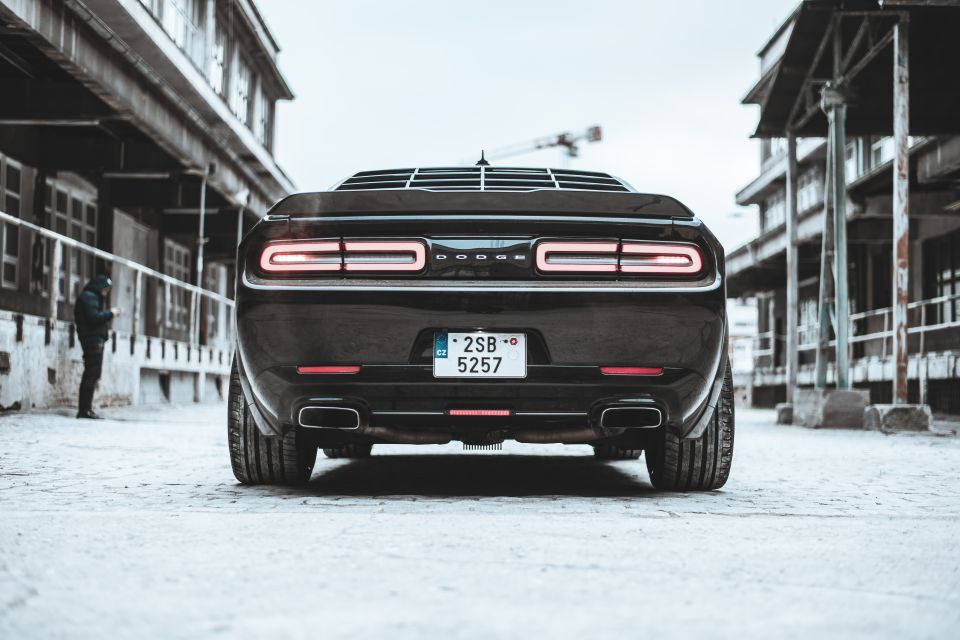 Jízda v Dodge Challenger 2016 v Praze