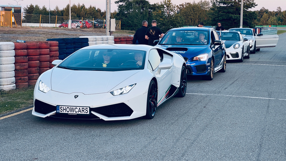 Jízda v Lamborghini na polygonu v Brně
