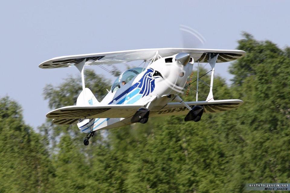 Akrobatický let Christen Eagle II