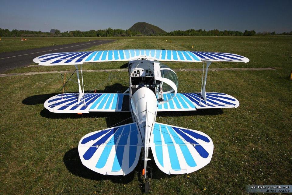 Akrobatický let Christen Eagle II
