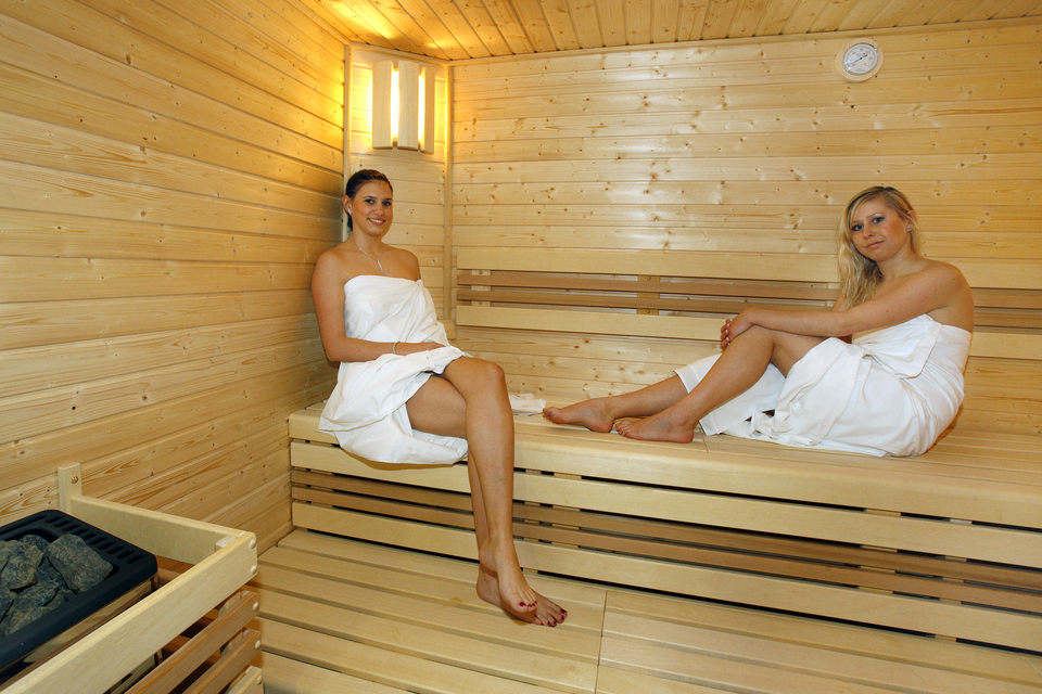 Neomezený wellness pobyt v pivovarském hotelu Chodovar s polopenzí a pivní lázní na 2 noci