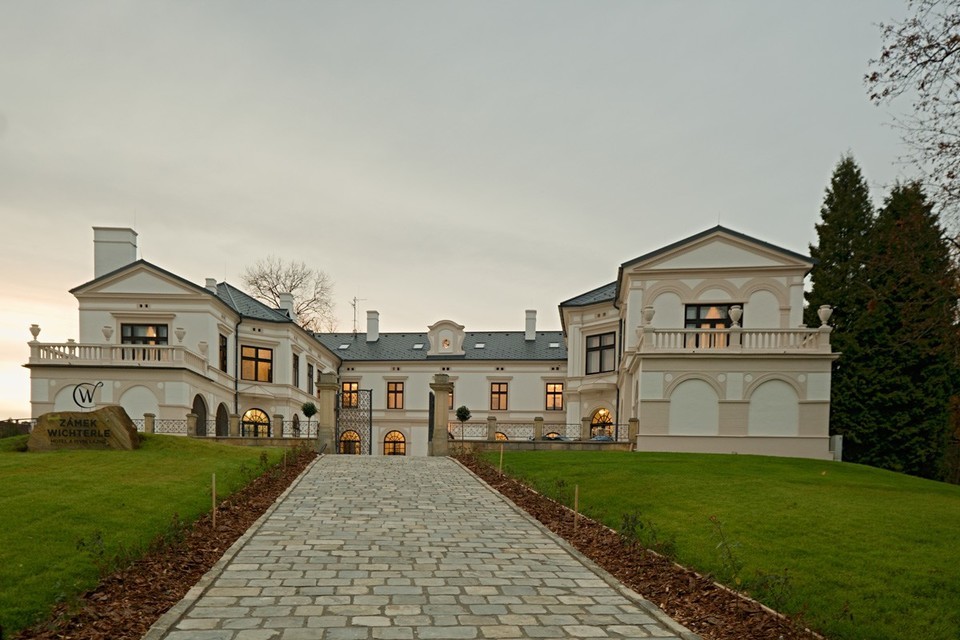 Privátní pivní koupel v pivních lázních na zámku Wichterle pro 2 osoby