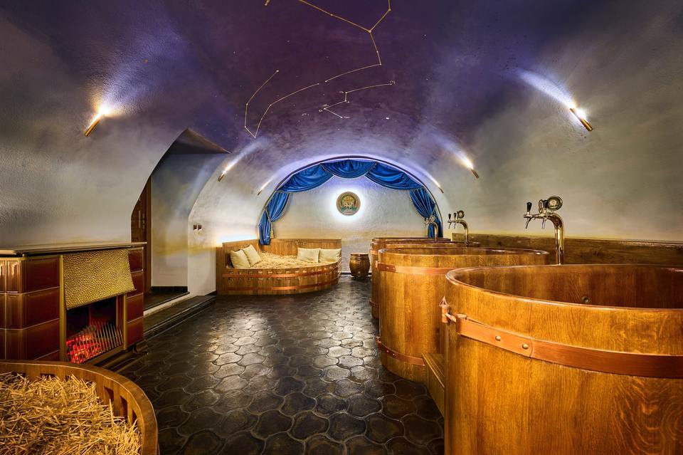 Luxusní pobyt v pivních lázních Spa Beerland Chateaux Praha pro dva