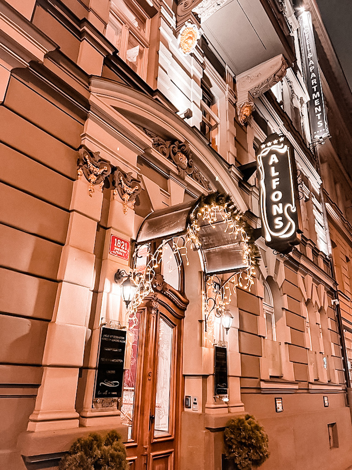 Pobyt s příběhem umělců v nádherném Alfons Boutique Hotel**** v Praze