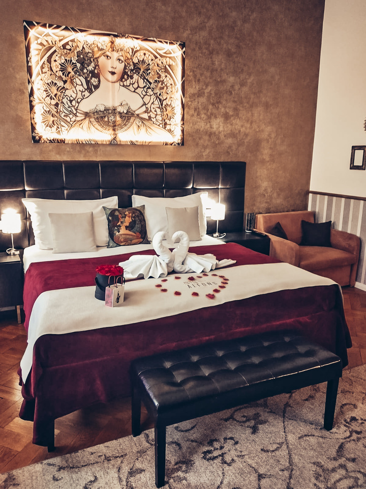 Romantický pobyt s degustační večeří v luxusním Alfons Boutique Hotel**** v Praze pro dva
