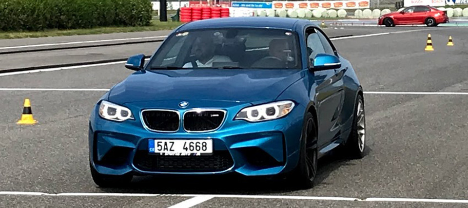 Jízda v BMW M2 F87 na velkém závodním Masarykově okruhu v Brně