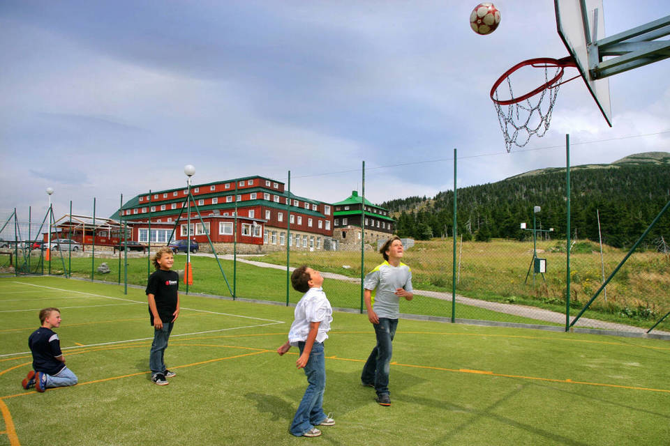 Pobyt v srdci Krkonoš s polopenzí, wellness a nezapomenutelným výhledem v Hotelu Špindlerova Bouda