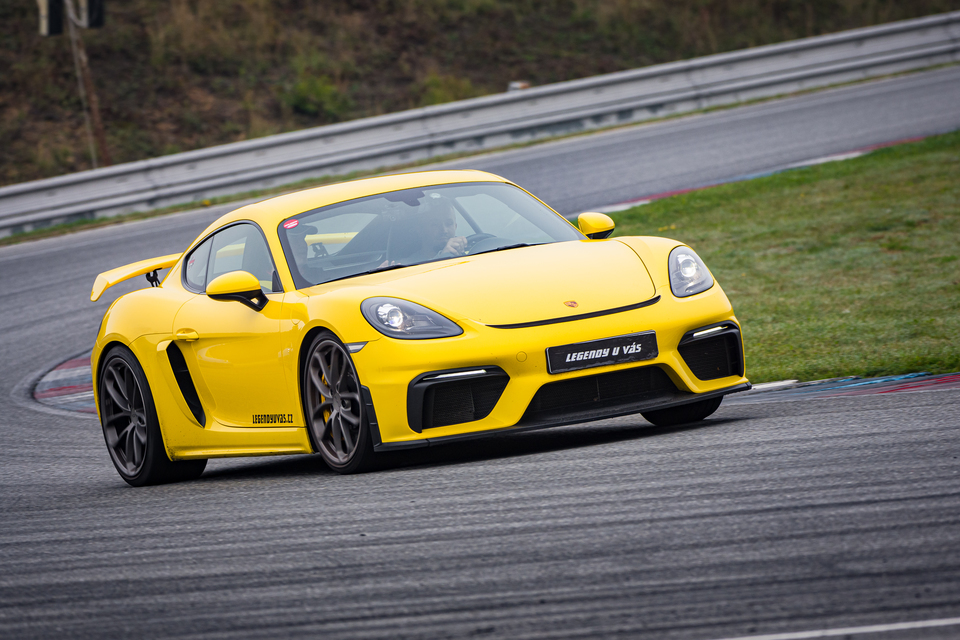 Jízda v Porsche GT4 Cayman na Polygonu Hradec Králové