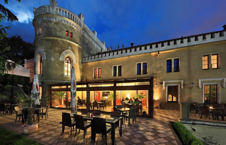 Víkendový pobyt na luxusním zámku Chateau St. Havel s privátním wellness pro 2 osoby na 2 noci