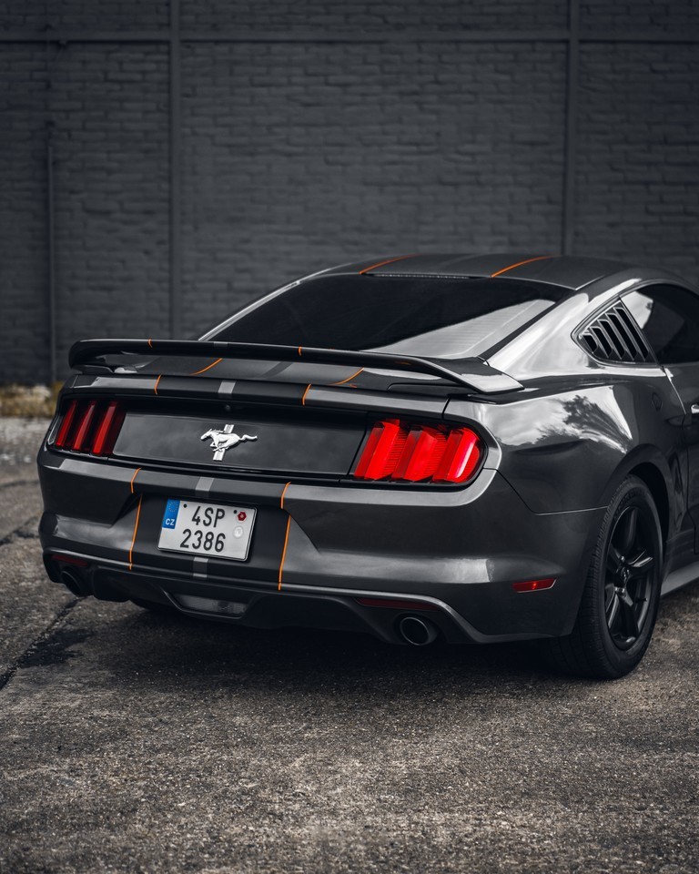 Pronájem Ford Mustang 2016