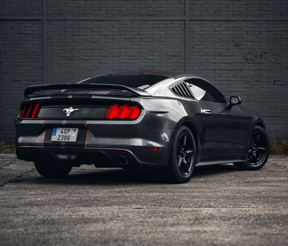 Pronájem Ford Mustang 2016