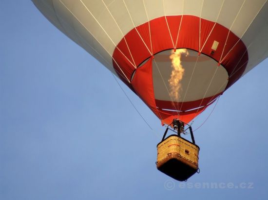 Luxusní let balónem pro dva (2hod+piknik)