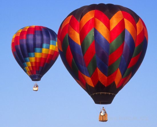 Luxusní let balónem pro dva (2hod+piknik)