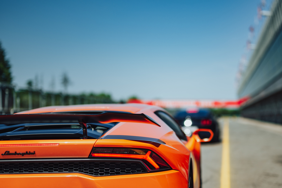 Jízda v Lamborghini na velkém závodním Masarykově okruhu v Brně