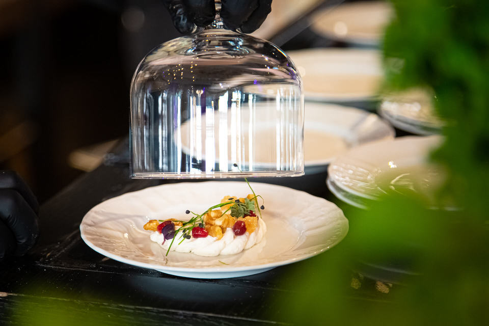 Degustační menu v unikátní restauraci Talíř v srdci Prahy
