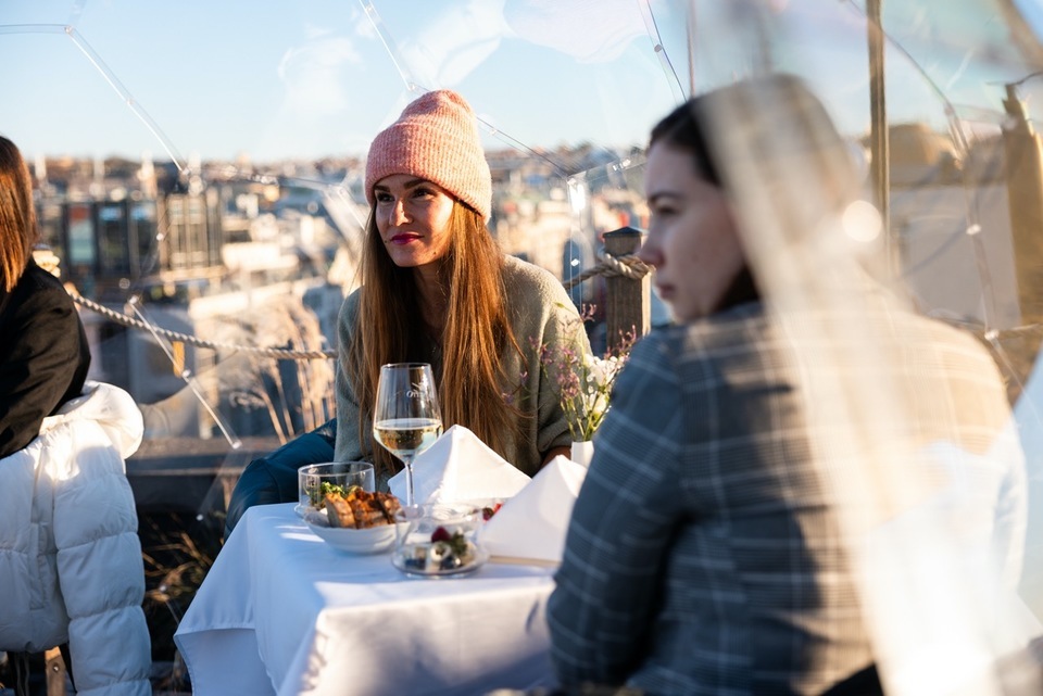 Jedinečné Aperitivo v Pytloun Sky bar & Restaurant Prague s kouzelným výhledem na Prahu