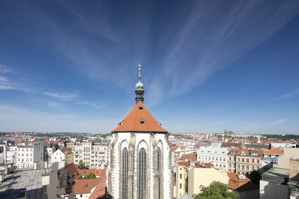 Jedinečné Aperitivo v Pytloun Sky bar & Restaurant Prague s kouzelným výhledem na Prahu
