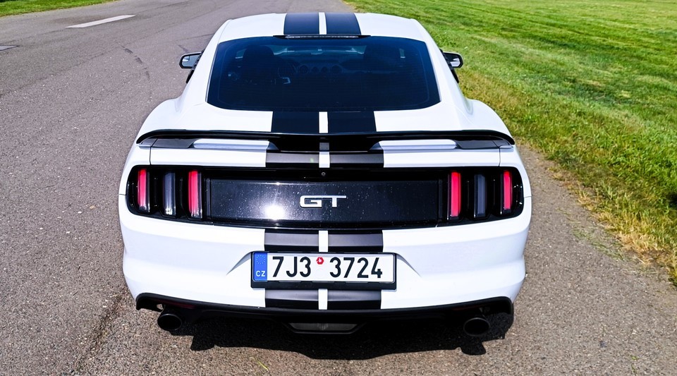 Jízda ve Ford Mustang 5.0 V8 GT Nový Bydžov