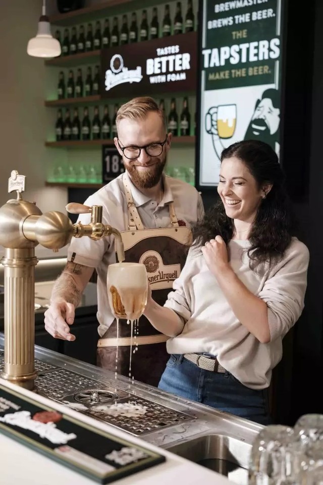 Exkluzivní škola čepování Pilsner Urquell Experience v Praze