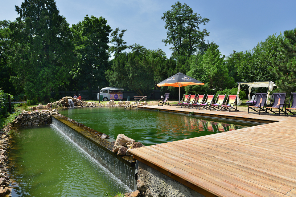 Romantika v Zámeckém hotelu Maxmilian Lifestyle Resort**** s polopenzí, wellness a unikátním labyrintáriem