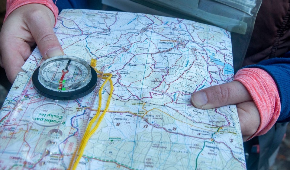 Orientace v mapě a s buzolou