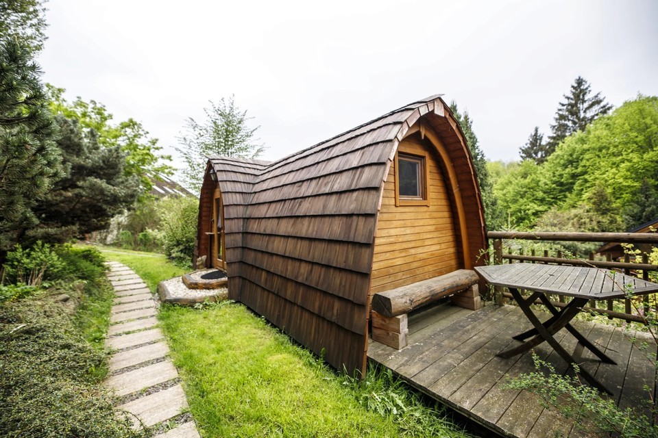 Pobyt v dřevěné chatce v Beskydech v areálu Glamp v Hluboké