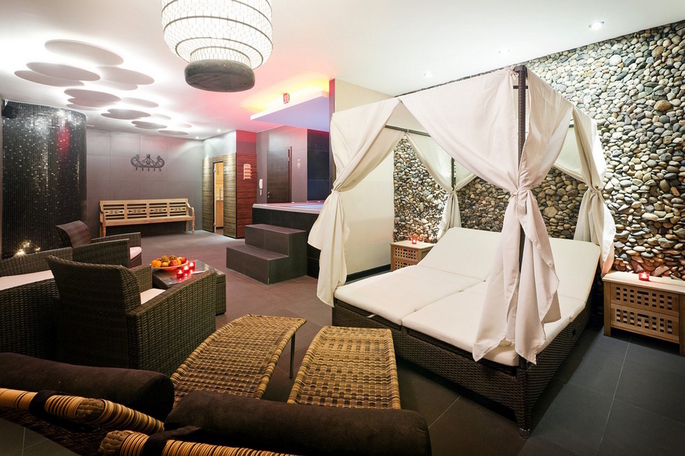 Romantický pobyt pod Ještědem s polopenzí v Pytloun Grand Hotelu Imperial****