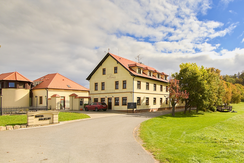 Relaxační pobyt v útulném Hotelu Buchlov - exteriér