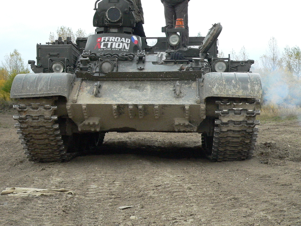 Řízení tanku VT55 na tankodromu