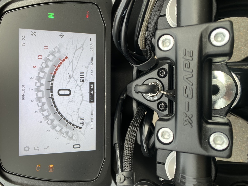 Pronájem motorky Moto Morini X-Cape 650