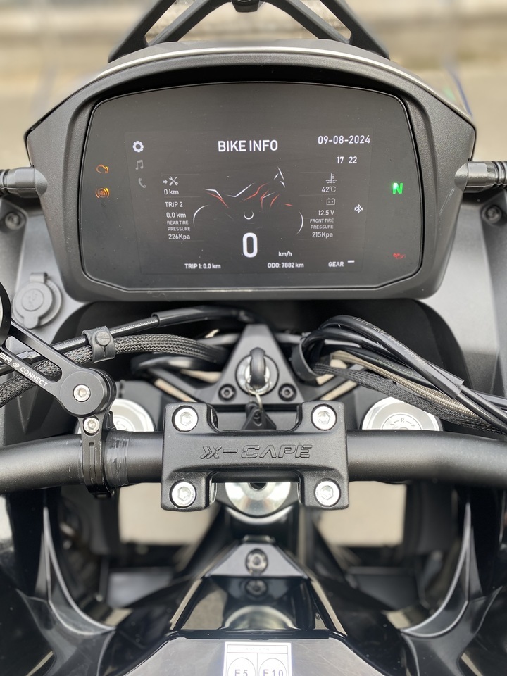 Pronájem motorky Moto Morini X-Cape 650