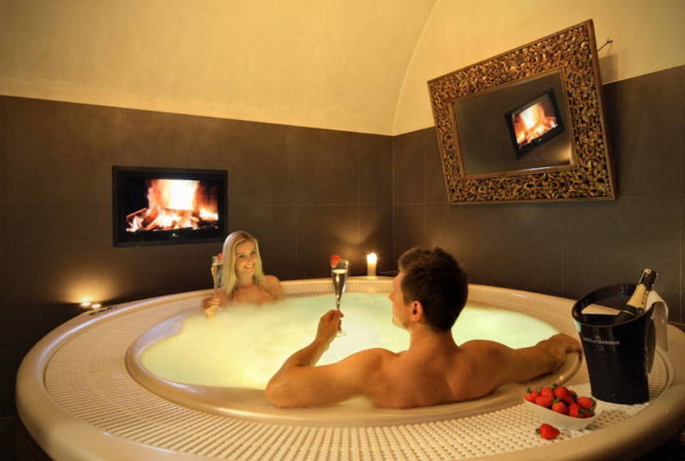 Pobyt na zámku Chateau St. Havel - privátní vířivka