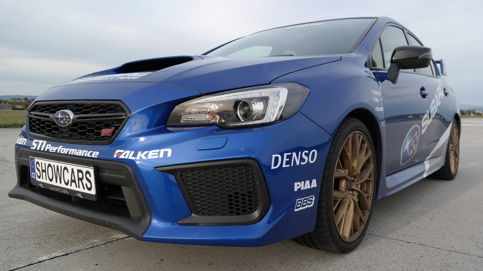 Jízda v Subaru Impreza WRX STI na velkém závodním okruhu Most