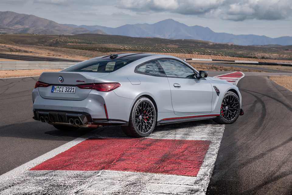 Spolujezdcem v BMW M4 CSL na okruhu Polygonu Hradec Králové