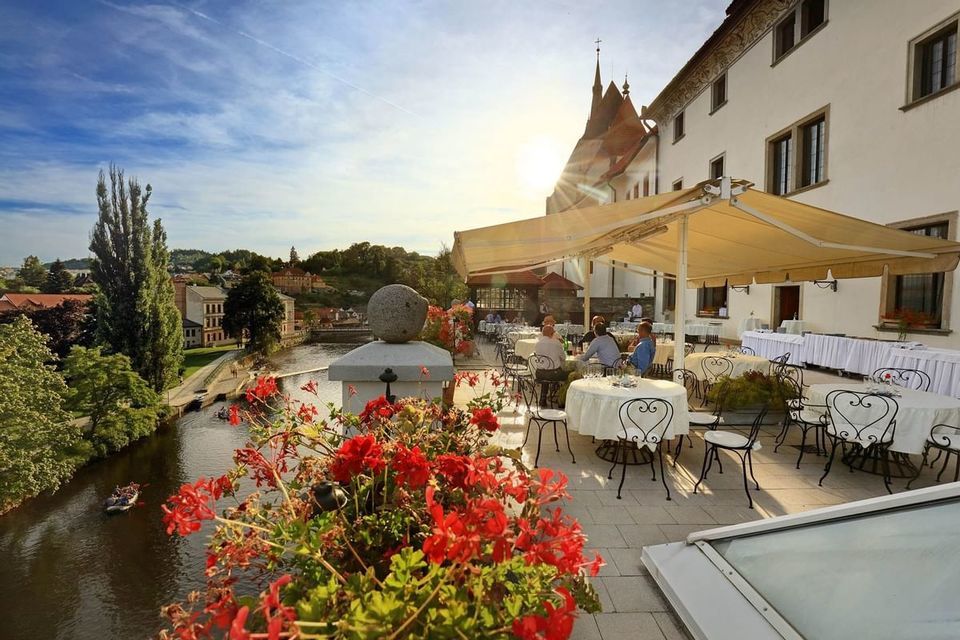 Romantický pobyt se snídaní v kouzelném Českém Krumlově v útulném Hotelu Růže