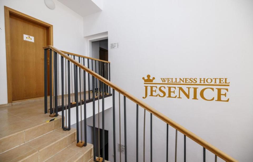 Relaxační pobyt s polopenzí a wellness procedurami v Hotelovém resortu JESENICE