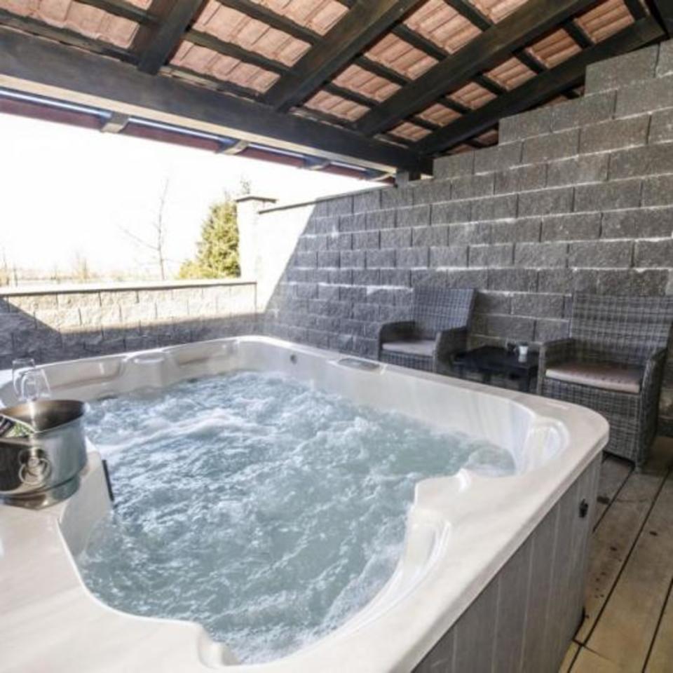 Relaxační pobyt s polopenzí a wellness procedurami v Hotelovém resortu JESENICE
