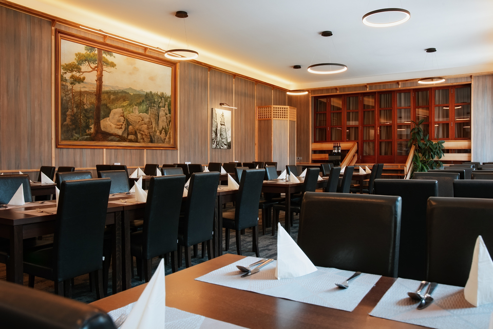 Senzační pobyt u Prachovských skal v parkhotelu Skalní město