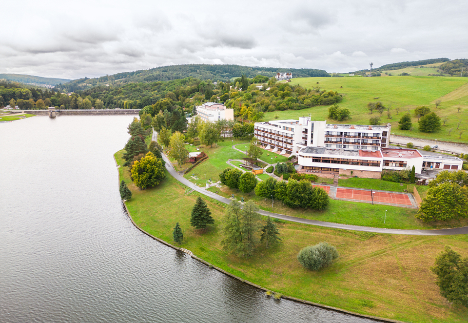 Relaxační pobyt s wellness, masáží a polopenzí v hotelu Adamantino u Luhačovické přehrady