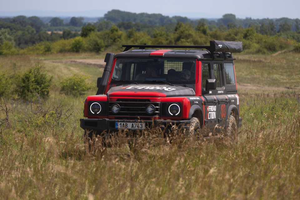 Offroad jízda pro děti - řízení na uzavřené offroadové trati v Milovicích