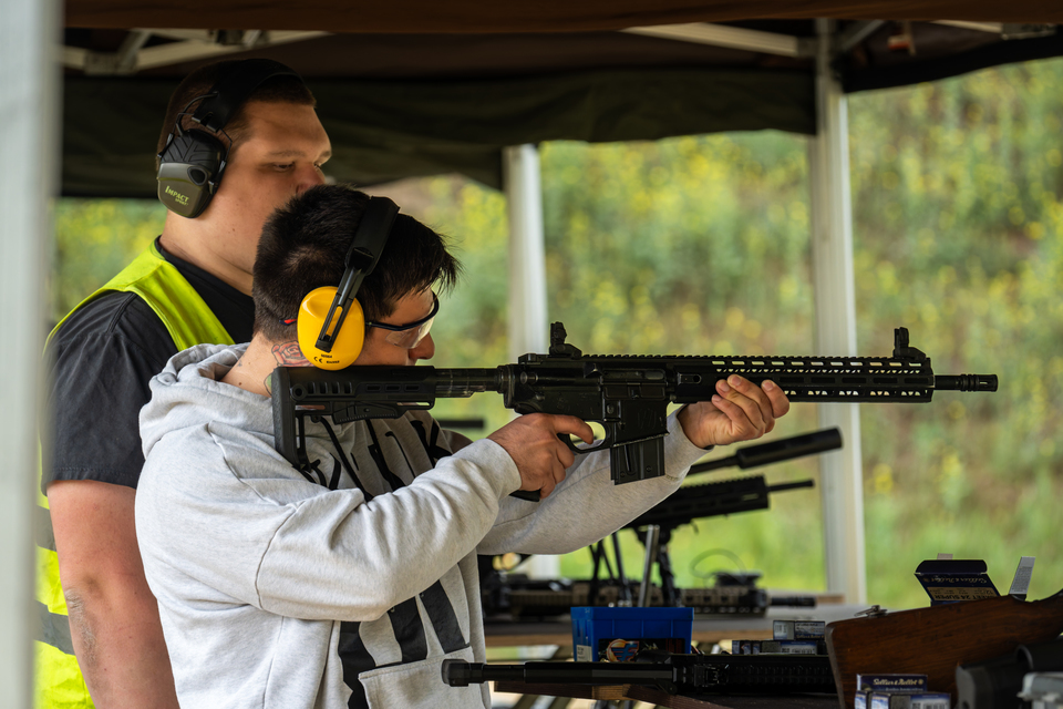 Střelnice SPORTLOV, střelba z pistole, z pušky, a z karabiny, náboje v ceně, instruktor