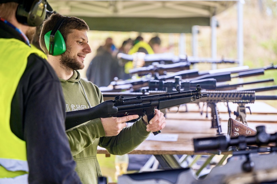 Střelnice SPORTLOV, střelba z pistole, z pušky, a z karabiny, náboje v ceně, instruktor