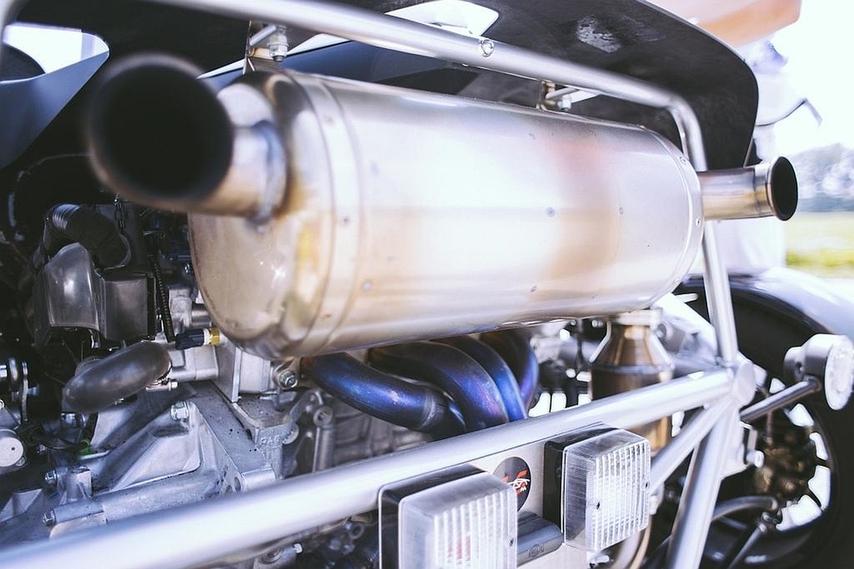 Jízda v Ariel Atom na velkém Masarykově okruhu v Brně