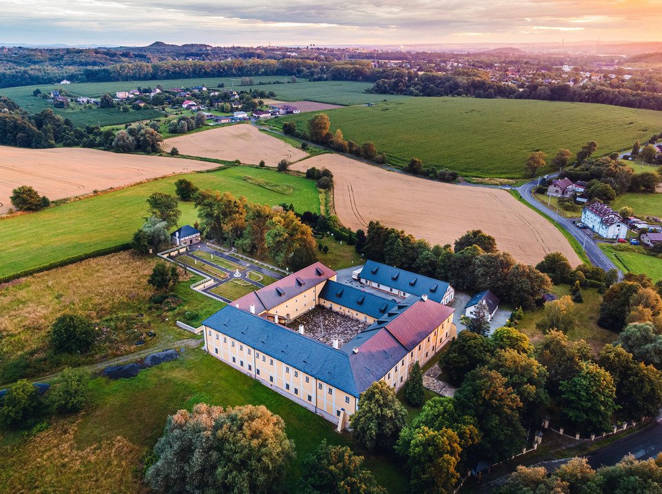Zámecký pobyt se snídaní a prohlídkou na šlechtickém Zámku Rychvald pro 2 osoby