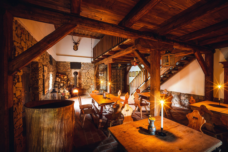 Zámecký pobyt se snídaní a prohlídkou na šlechtickém Zámku Rychvald pro 2 osoby