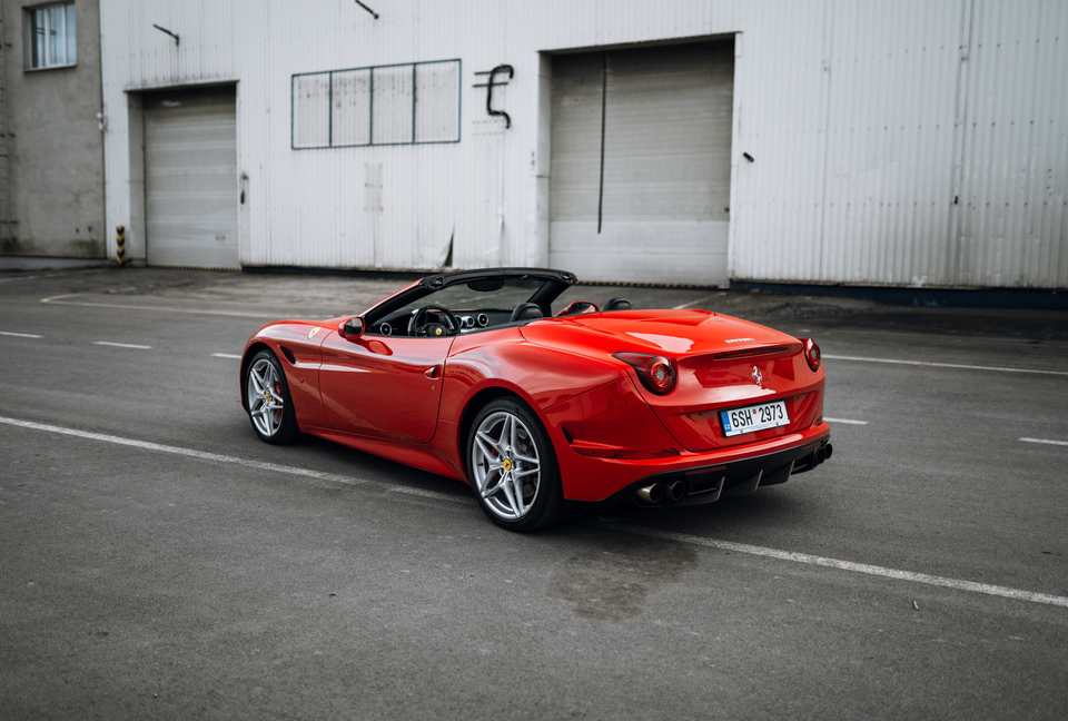 Jízda ve Ferrari California T Brno