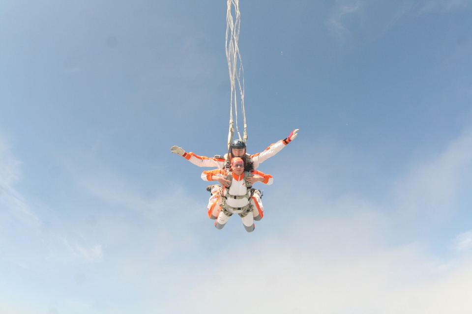 Tandemový seskok Prostějov z výšky 3 000 metrů