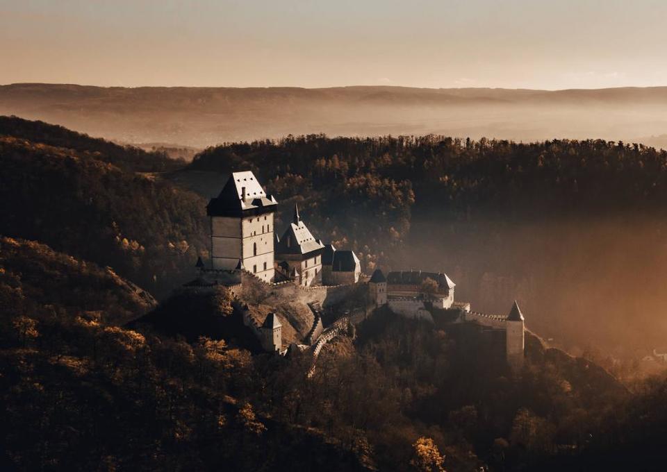 Soukromý adrenalinový let vrtulníkem po celé ČR