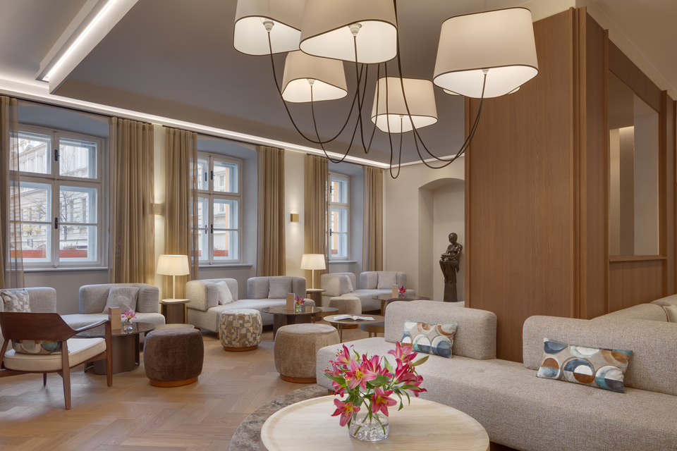 Zážitková noc v hotelu Bookquet se snídaní a degustační 6chodovou večeří